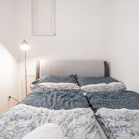 Breathtaking 2br Modern Design/near Schoennbrunn * Vienna