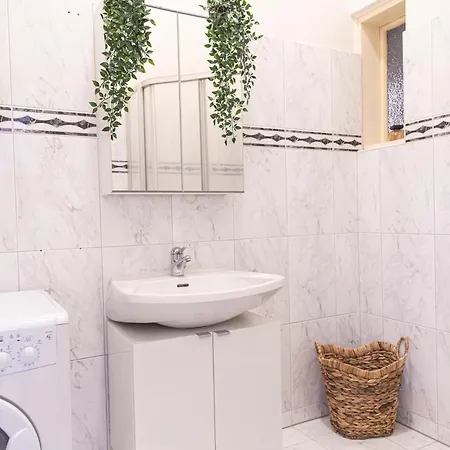 Stylish Apartment, Next To Schloss Belvedere 아파트