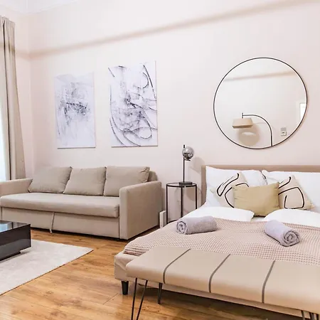 Stylish Apartment, Next To Schloss Belvedere Vienna