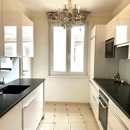 Center With 360° Rooftop * فيينا