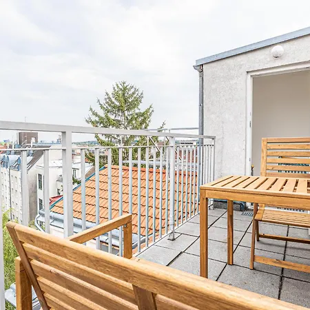 Apartment Airy Attic Apt.: Stylish At Penzing Area *