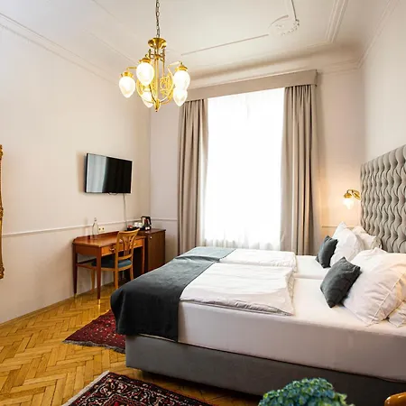 Boutique Nossek Hotel 3*