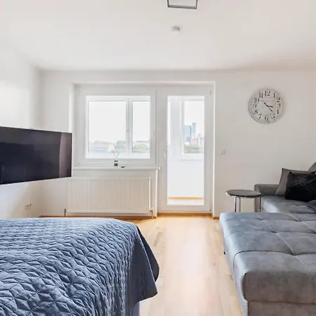 Apartment Eddie's Premium & Sweet - Contactless Self-check-in