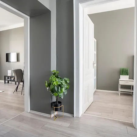 Brand New Luxury 2 Bedroom Near Augarten Apartment