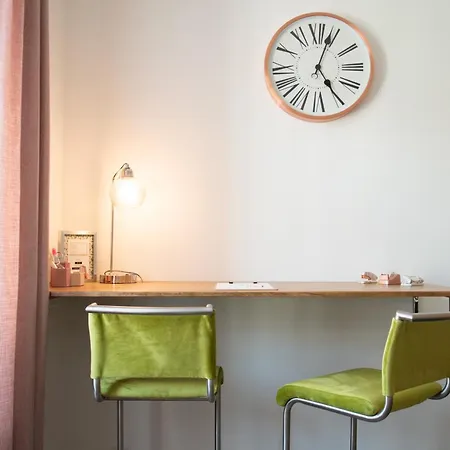 Kiwi Apartment *