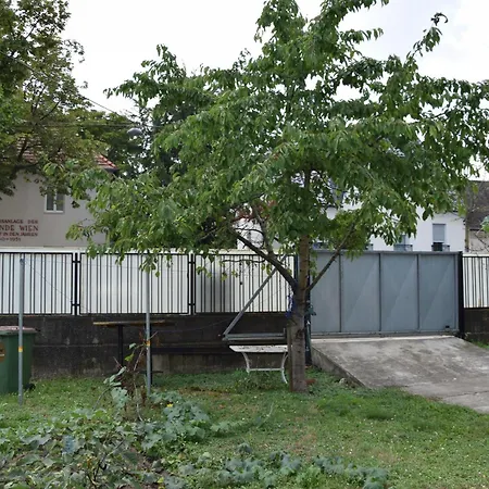 Central-vintage With Free Parking And 5min Walk To Metro Vienna