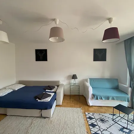 Vienna4 Apartment