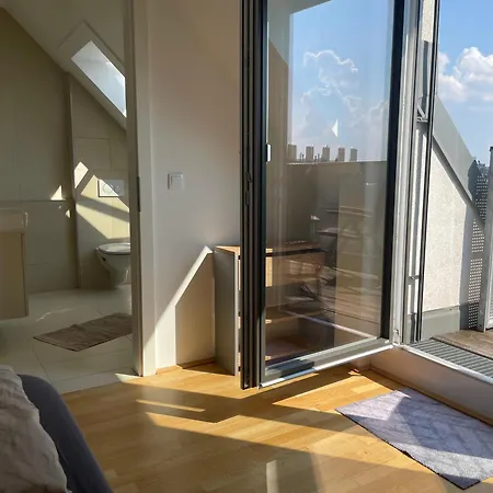 Rooftop Terrace- Panoramablick Ueber * ウィーン