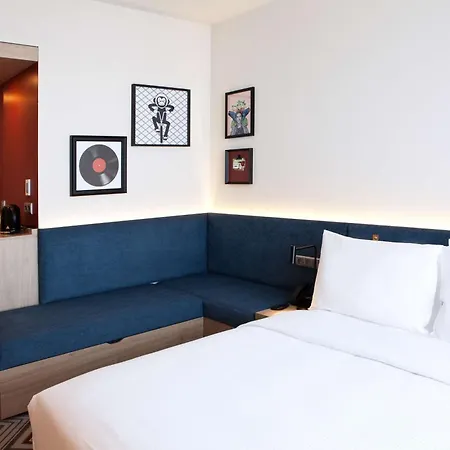 Hotel Hampton By Hilton Messe