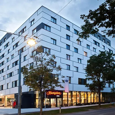 Hotel Hampton By Hilton Messe
