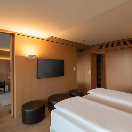 Doubletree By Hilton Schonbrunn 4*