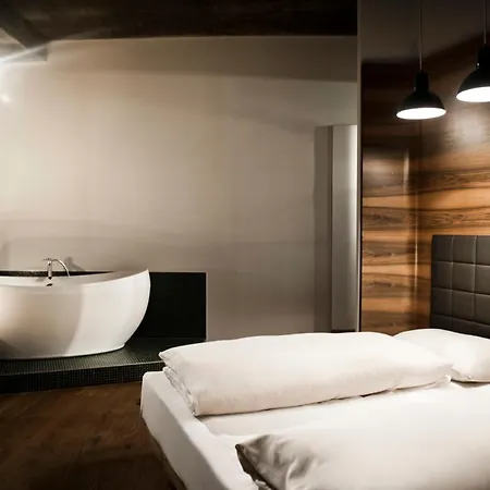 Daniel - Smart Lifestyle Near Centre
