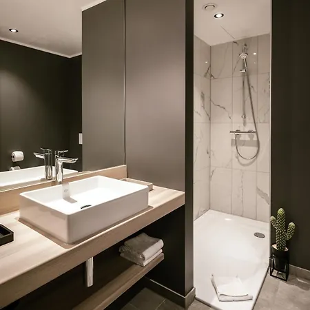 Aparthotel Adina Serviced
