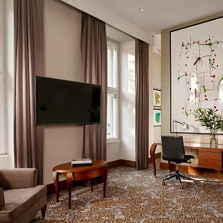 Hotel The Ritz-carlton, 5*