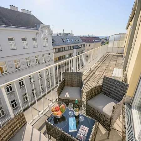 Rooftop Balcony Dream Margareten Apartment