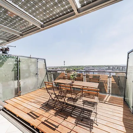 Next To Schoenbrunn - Free Parking !!! Vienna