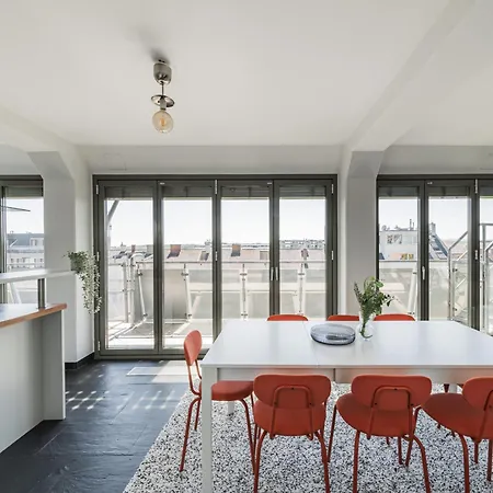 Apartmán Next To Schoenbrunn - Free Parking !!! *