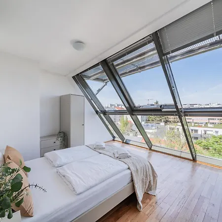 Apartmán Next To Schoenbrunn - Free Parking !!! *