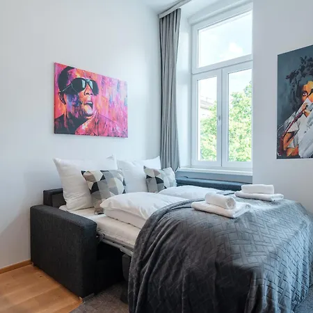 Sky9 Stadthalle Apartment