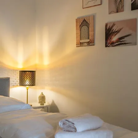 Xxxl Bed/ Free Parking/ Daire *