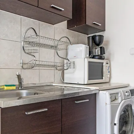 Apartment Budget Well Connected To The Whole