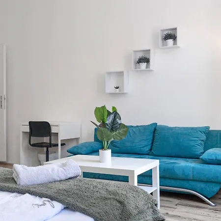 Affordable 2br Apt- Connected To The Whole Apartament Wiedeń