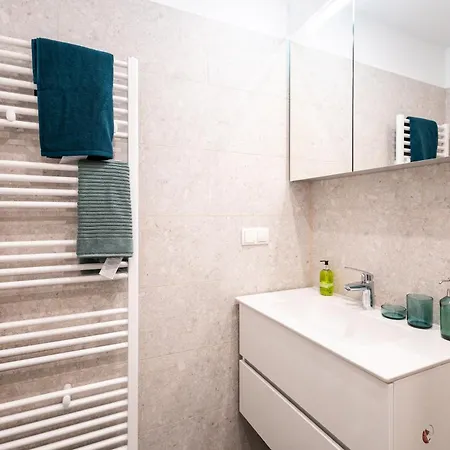 Apartment Central-new ; Marvelous Views *