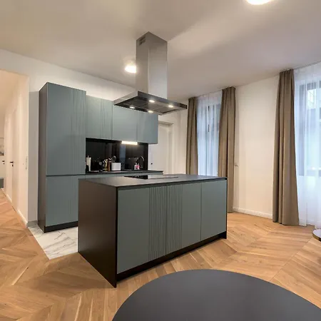 Limehome Karajangasse Διαμέρισμα *
