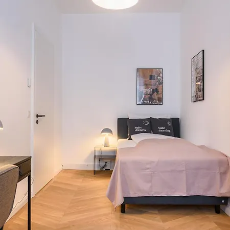 Διαμέρισμα Limehome Karajangasse *