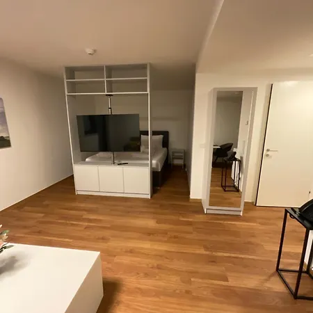 Dm & S * Vienna