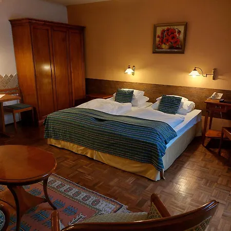 Aparthotel Rothensteiner 4*