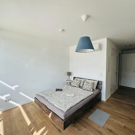 Double Floor Vienna