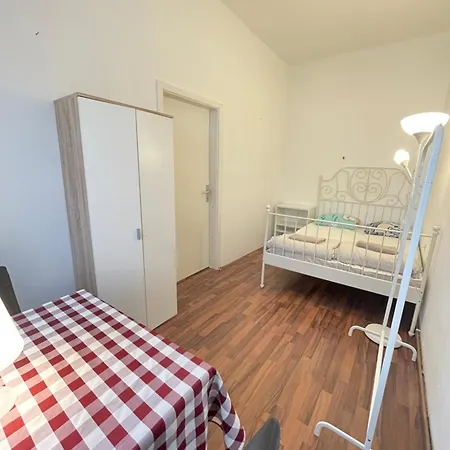 U6 Schoepfwerk 5 Homestay