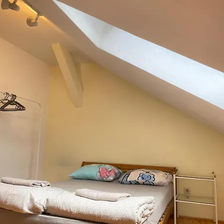 U6 Schoepfwerk 7 Homestay *