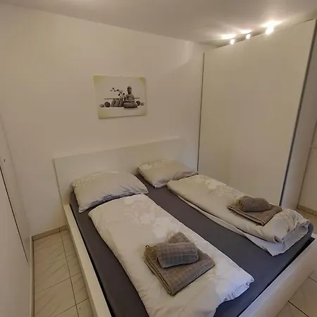 Romantic With Big Terrace And Garden View Apartment *