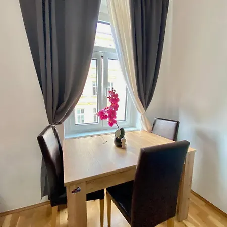Apartment Deluxe Studio In Josefstaedter Strasse Area *