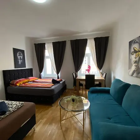 Deluxe Studio In Josefstaedter Strasse Area Apartment *
