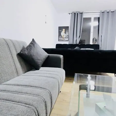 Apartment Modern In Millennium Area *