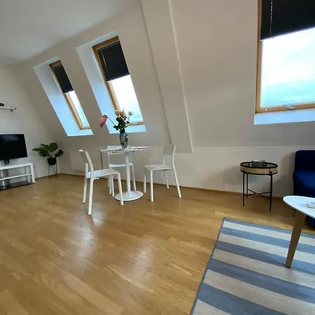 The Viewpoint L Dg4'12 Apartment