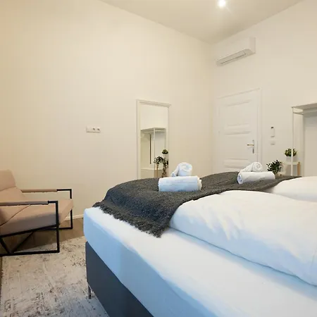 71m² Modern In The Heart Of The Apartment *