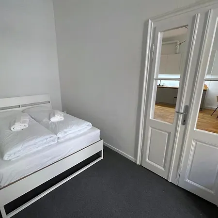 Apartment Authentic Near The Centre Vienna