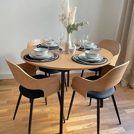 Authentic Near The Centre Apartment *