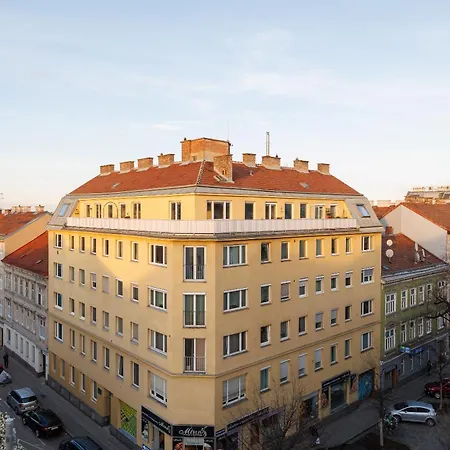 Apartment Symphony 40 - Modern Loft With Terrace And Grill In Location