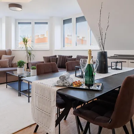 Symphony 40 - Modern Loft With Terrace And Grill In Location