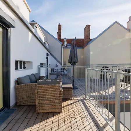 Symphony 41 - Modern Loft With Terrace And Grill In Location Apartment