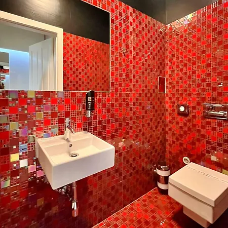 Aurellia Serviced Apartments *