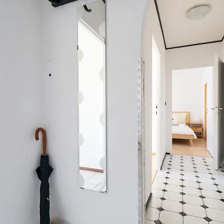 Two Bedrooms - 85 Squaremeters - 4 Min To U6 Dresdner Str Apartment *