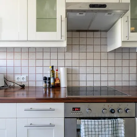 Two Bedrooms - 85 Squaremeters - 4 Min To U6 Dresdner Str Vienna