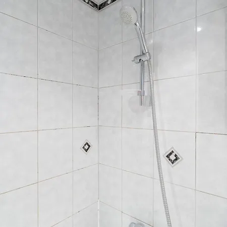 Two Bedrooms - 85 Squaremeters - 4 Min To U6 Dresdner Str Apartment Vienna