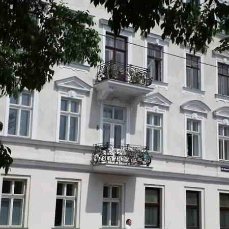 Apartment Helle In Brigittenau Vienna